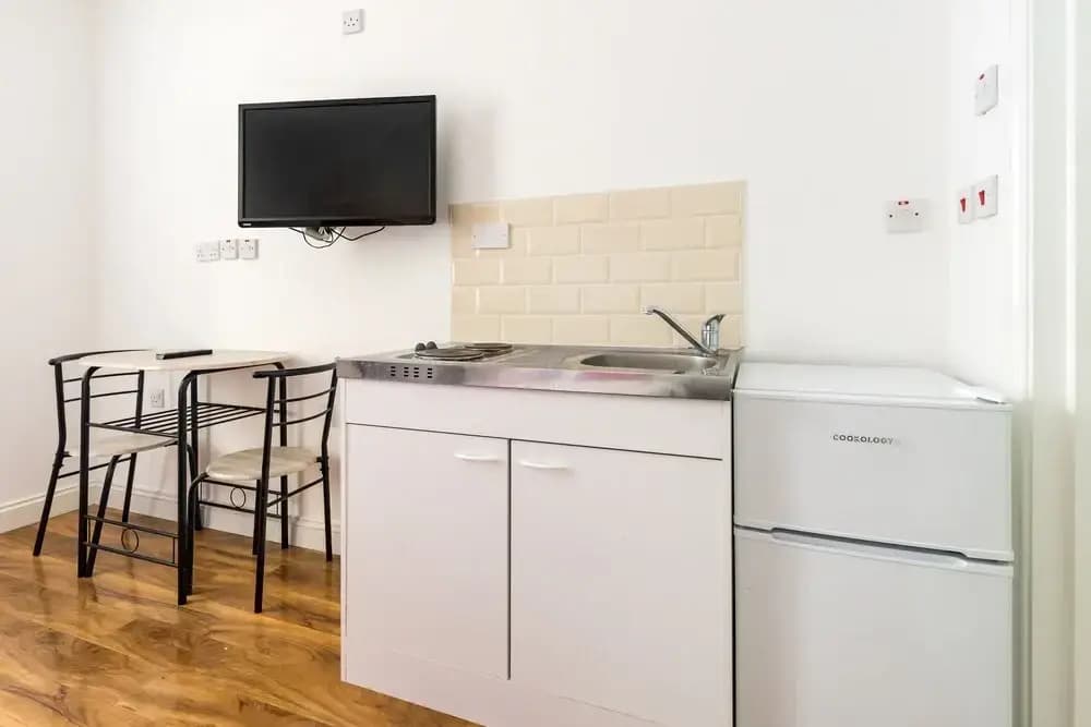 City Apartments - photo 10