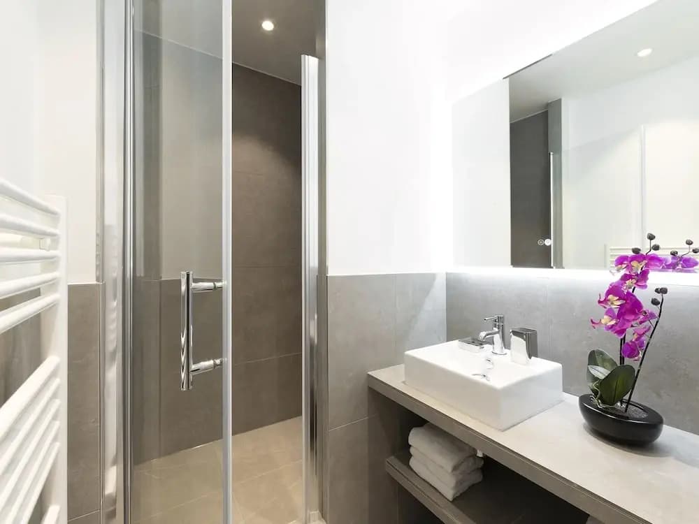 Luxury 4BDR Le Marais I by Livinparis - photo 9