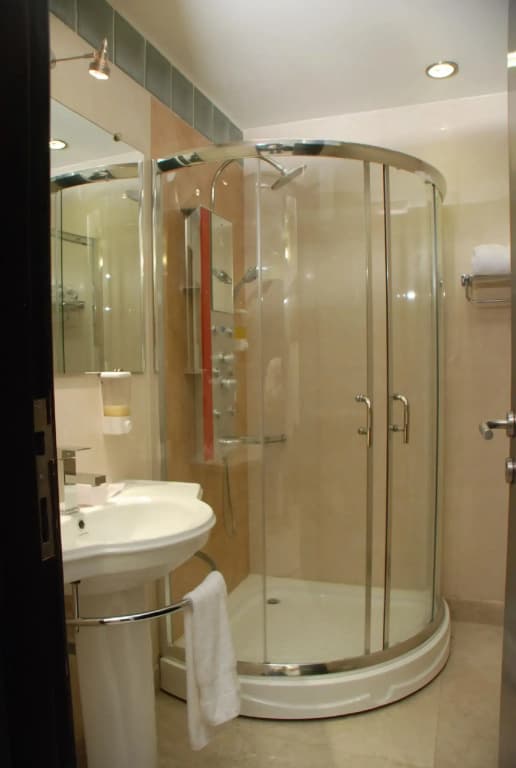Hotel Meridian Plaza - photo 20