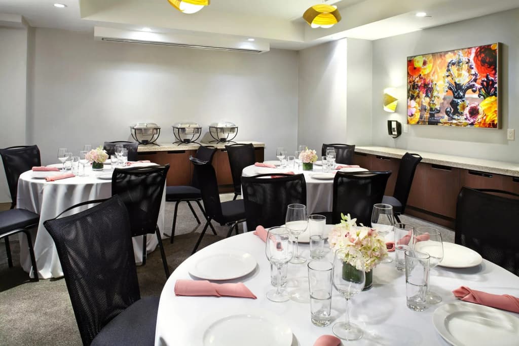 Cambria Hotel New York - Chelsea - photo 30