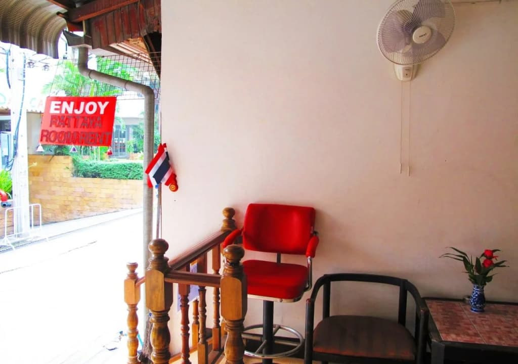 Enjoy Pattaya Hotel - photo 9