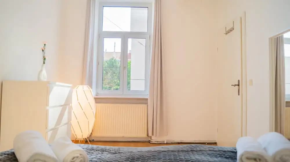 Shared Modern Apartment Schönbrunn - Budget Chic Room - photo 13