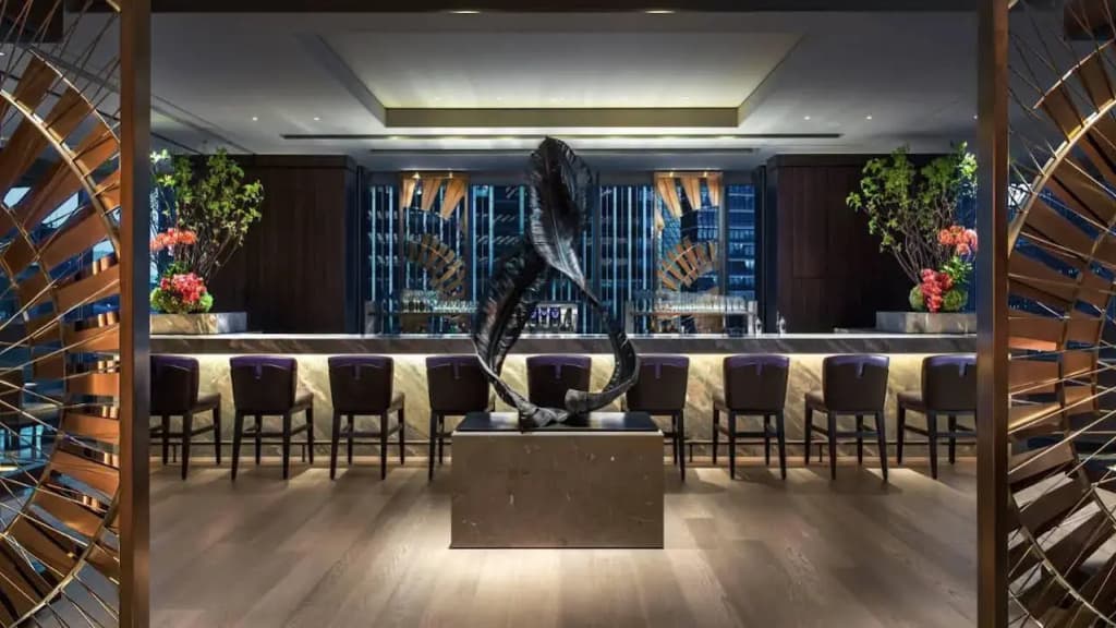 Four Seasons Hotel Tokyo at Marunouchi - photo 25