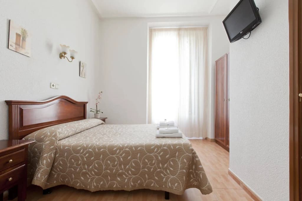 Hostal Condestable - photo 5