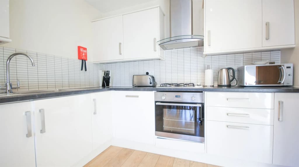 Crompton Court - photo 10