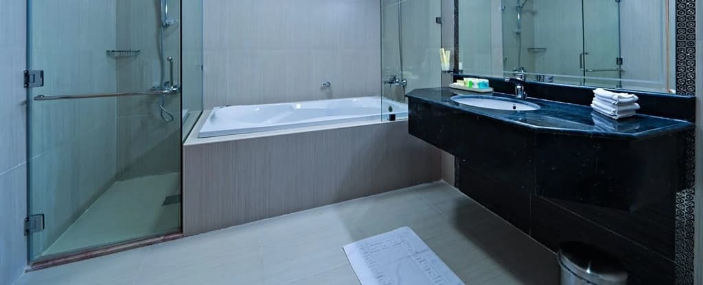 Magnum Hotel & Suites West Bay - photo 8