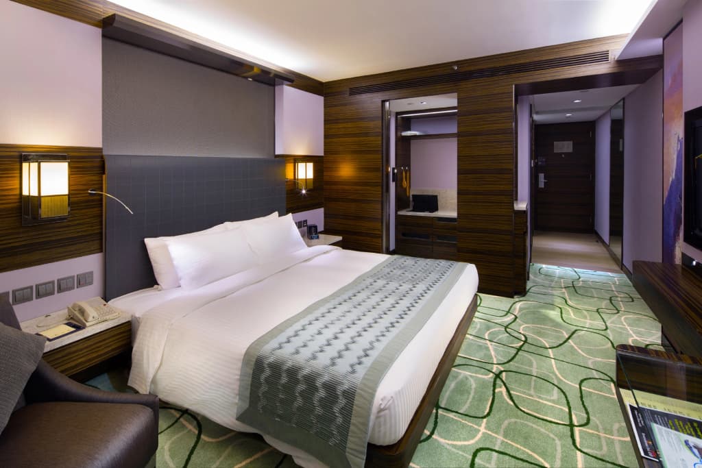 New World Millennium Hong Kong Hotel - photo 3