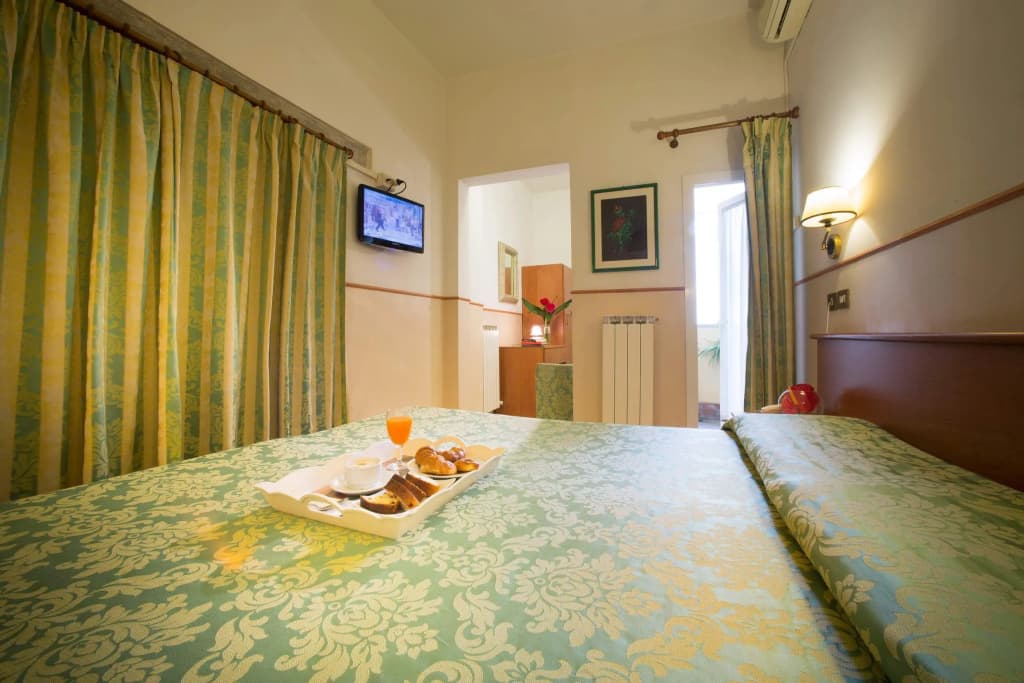 Hotel Montreal - photo 6
