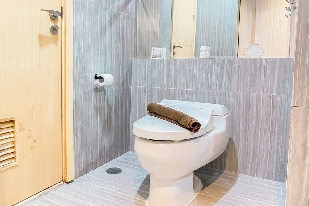 Spacious Studio Apartment at Capitol Suites - photo 7