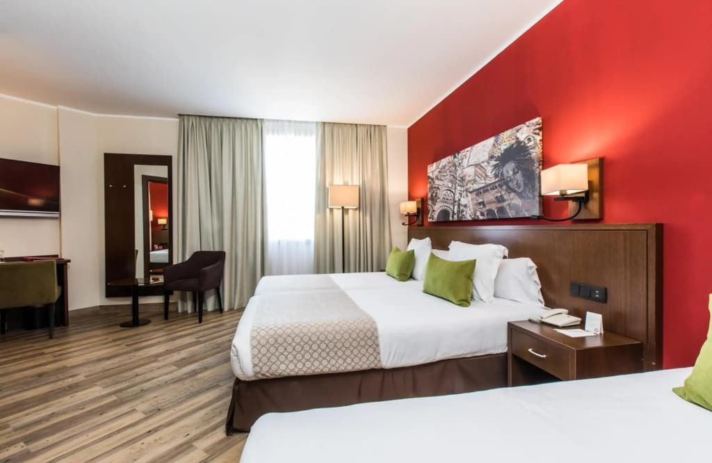 Leonardo Hotel Barcelona Gran Via - photo 3