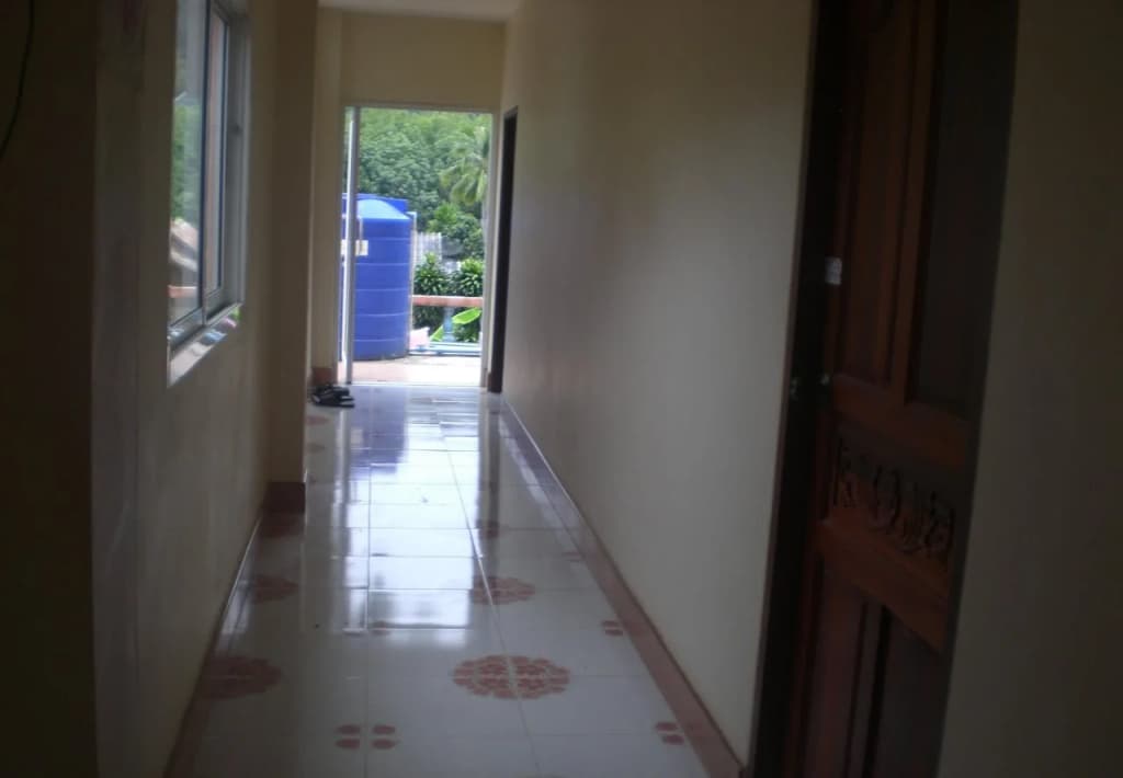 Lanta Orange House - photo 12