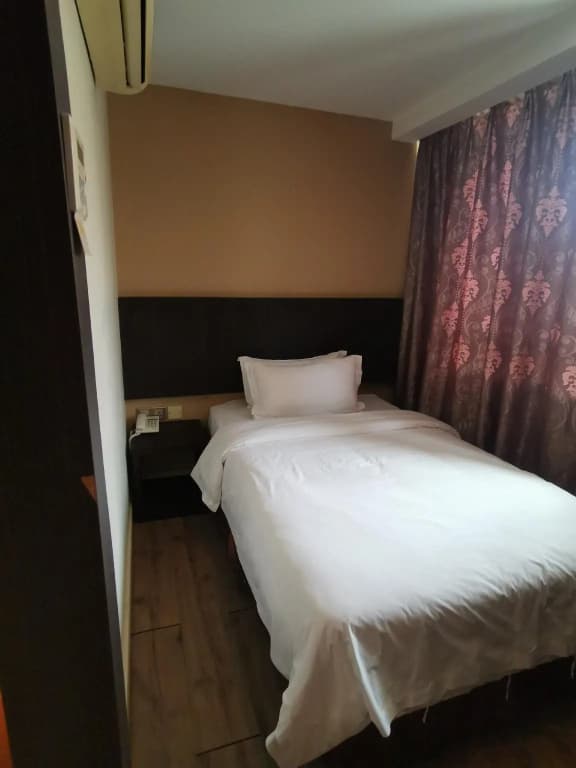 De Leon Hotel ll - photo 4
