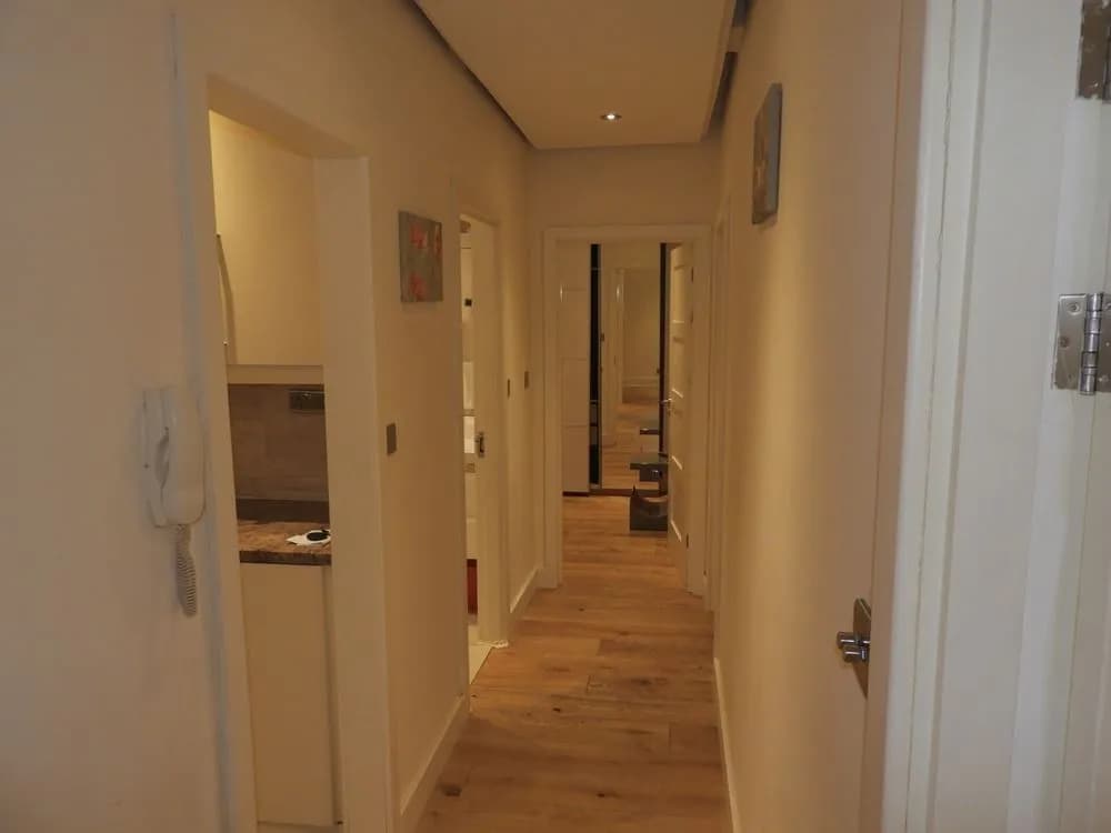 Marble Arch Apartment - photo 10