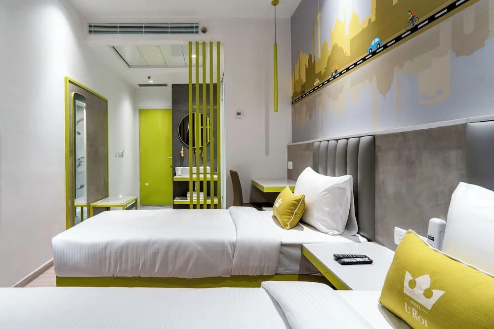 Hotel Le Roi Express Karol Bagh - photo 8