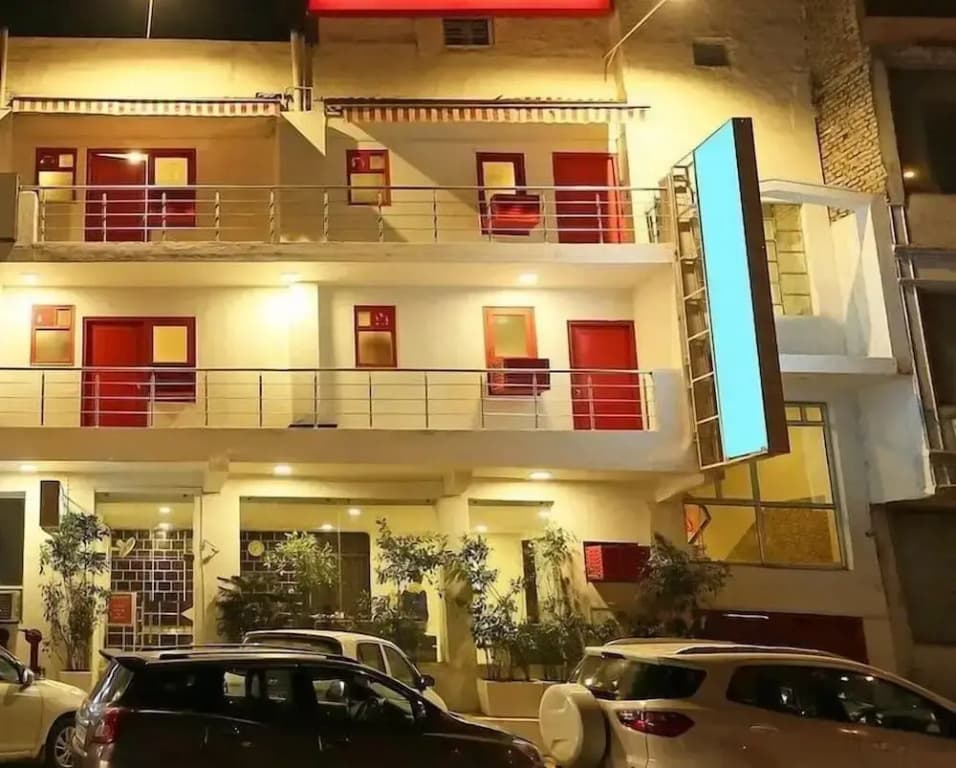 Hotel Ravin - photo 1