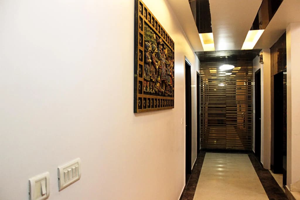Hotel Yug Villa - photo 11