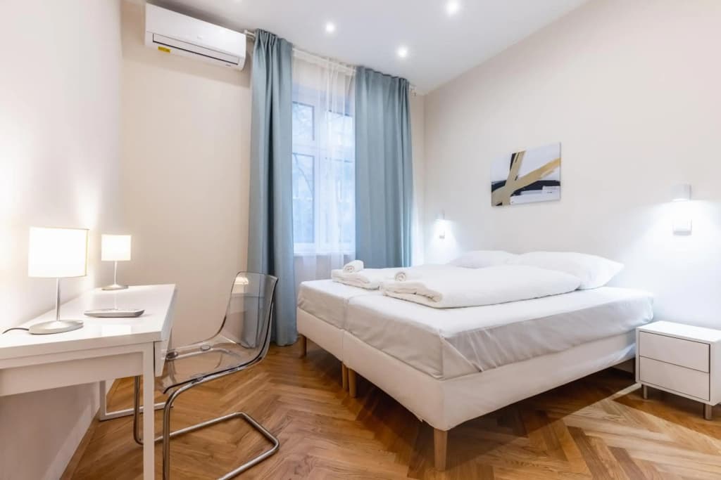 Spacious 2 bedroom apartment nearby center - photo 7