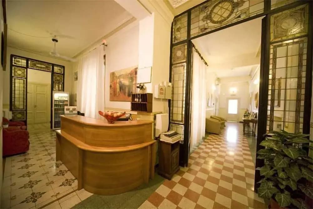 Hotel Serena - photo 1