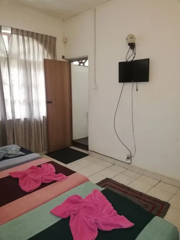 Hotel Relax On Torrington - photo 2