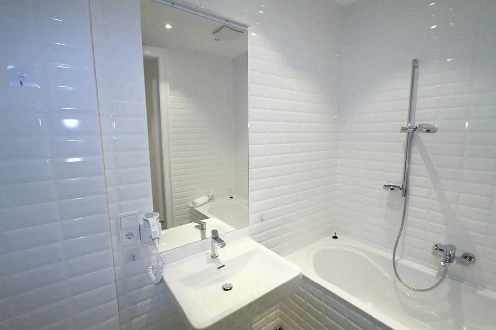 Edelweiss City Apartments State Opera - photo 9