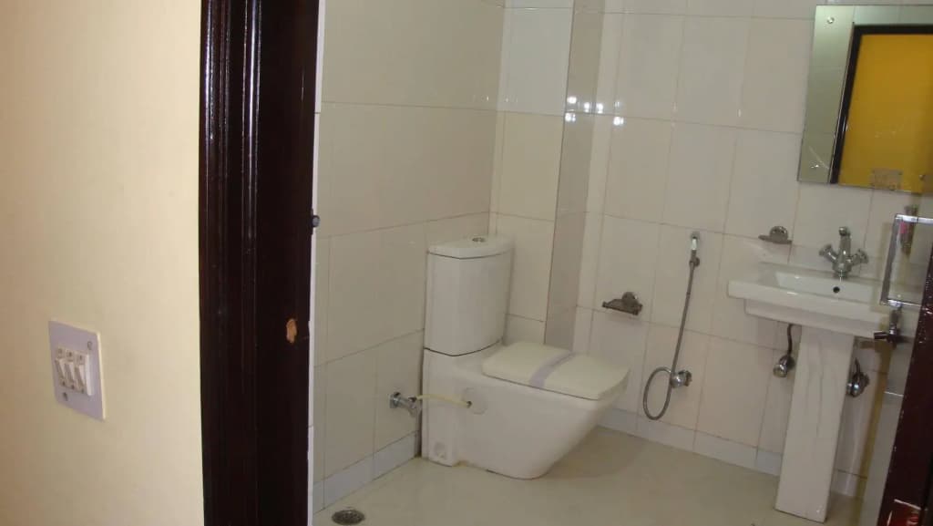 Hotel Su Shree Continental - photo 10