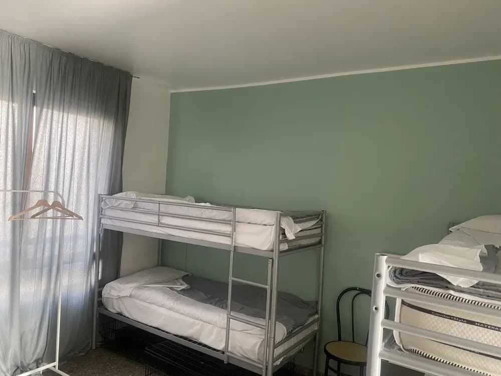MR Hostel - main photo