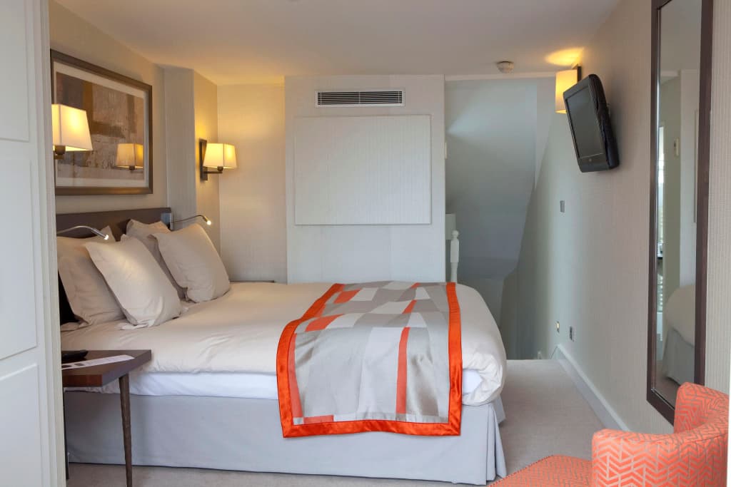 Hotel Le Senat - photo 3