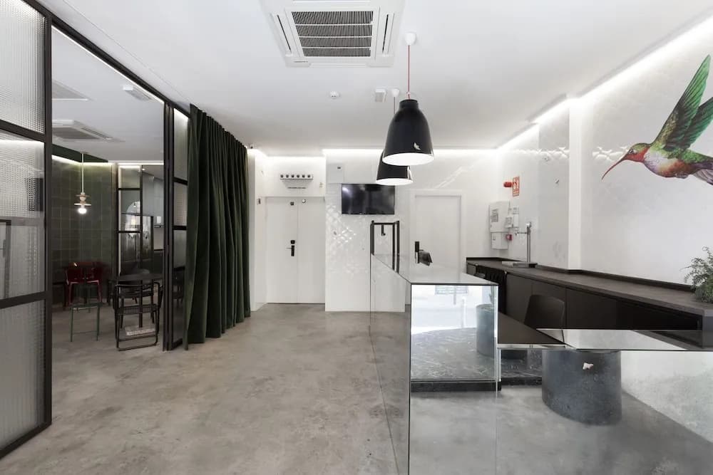 2060 The Newton Hostel & Market - photo 13