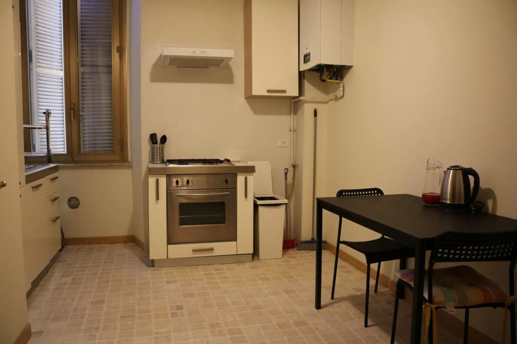R.T House's - photo 12