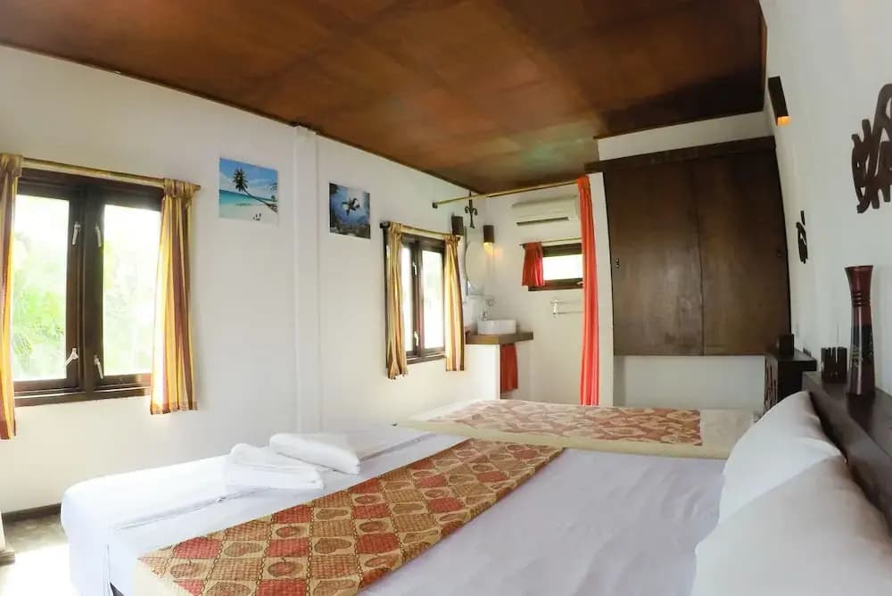 Happy Life Maldives - photo 3