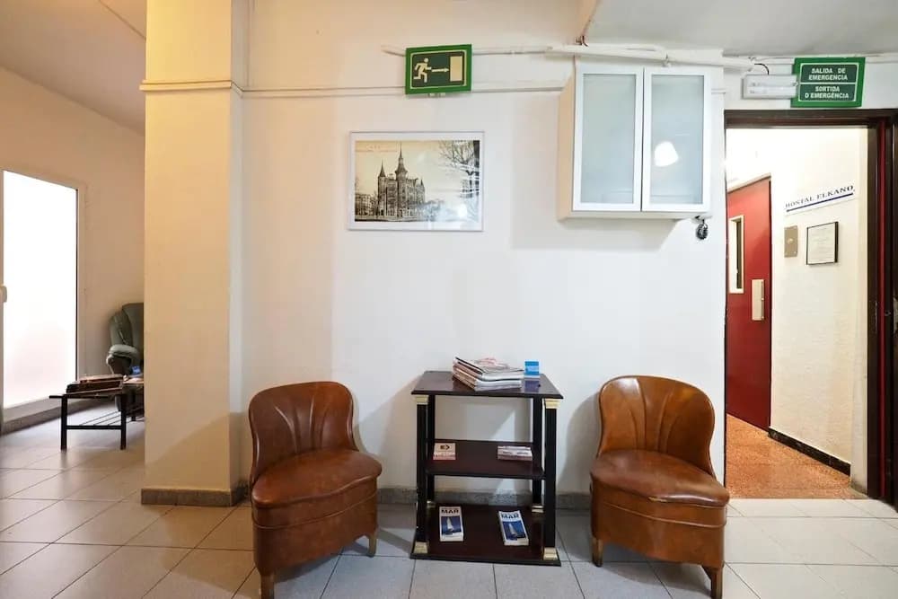 Hostal Elkano - photo 14