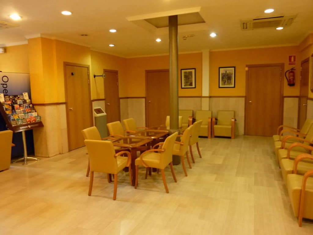 Hotel Roma Reial - photo 15