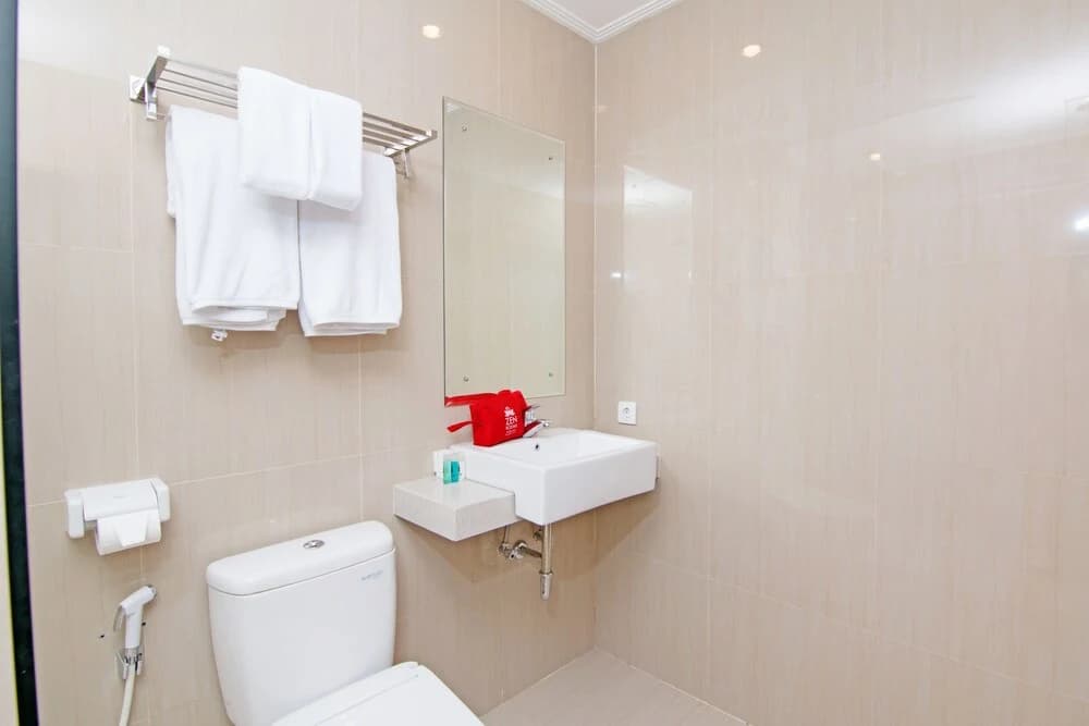 Seminyak Lagoon All Suites Hotel - photo 19