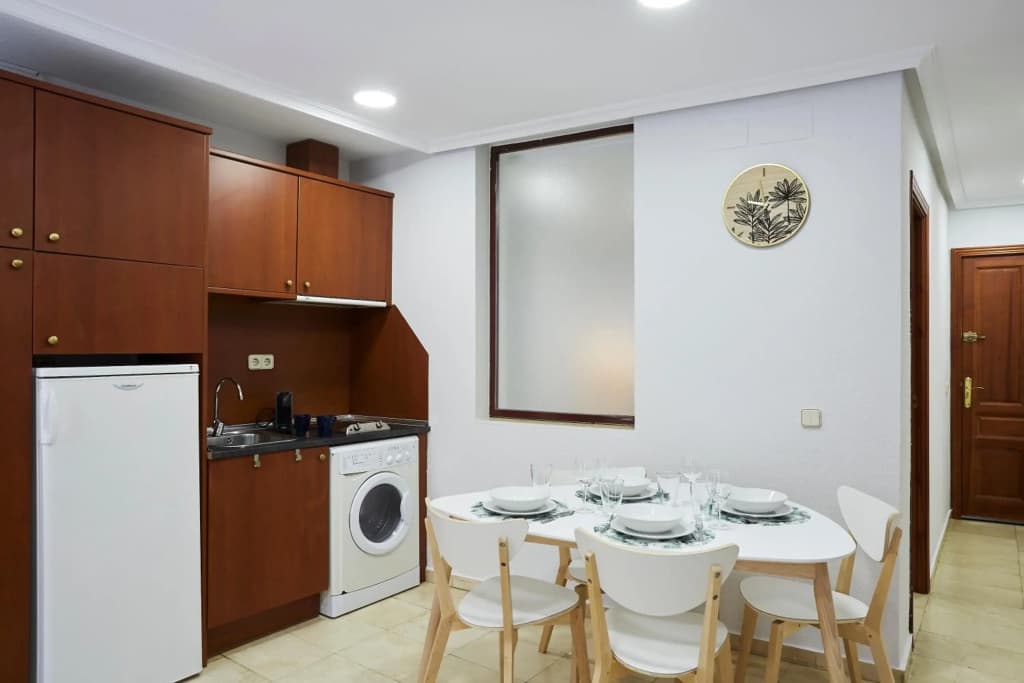 LEEWAYS APARTMENT I in GRAN VÍA - photo 11