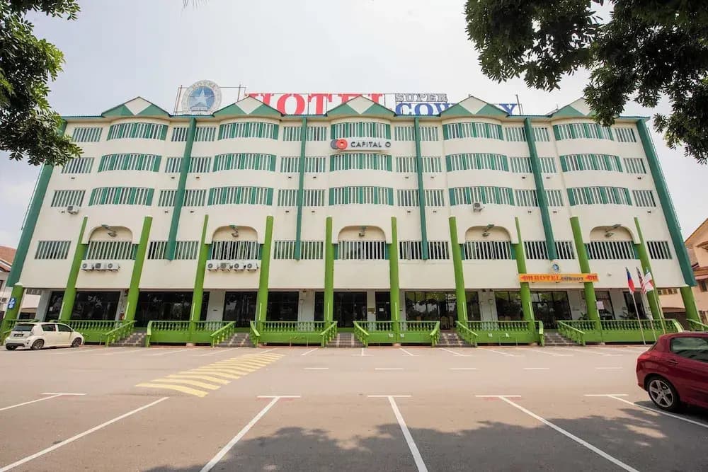 Capital O 91154 Oyo Super Cowboy Hotel Melaka - photo 1
