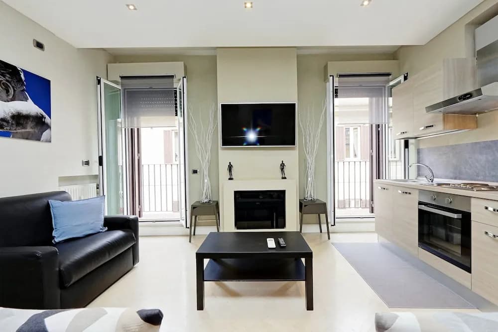 Spanish Steps Modern Apartment Balcony - photo 2