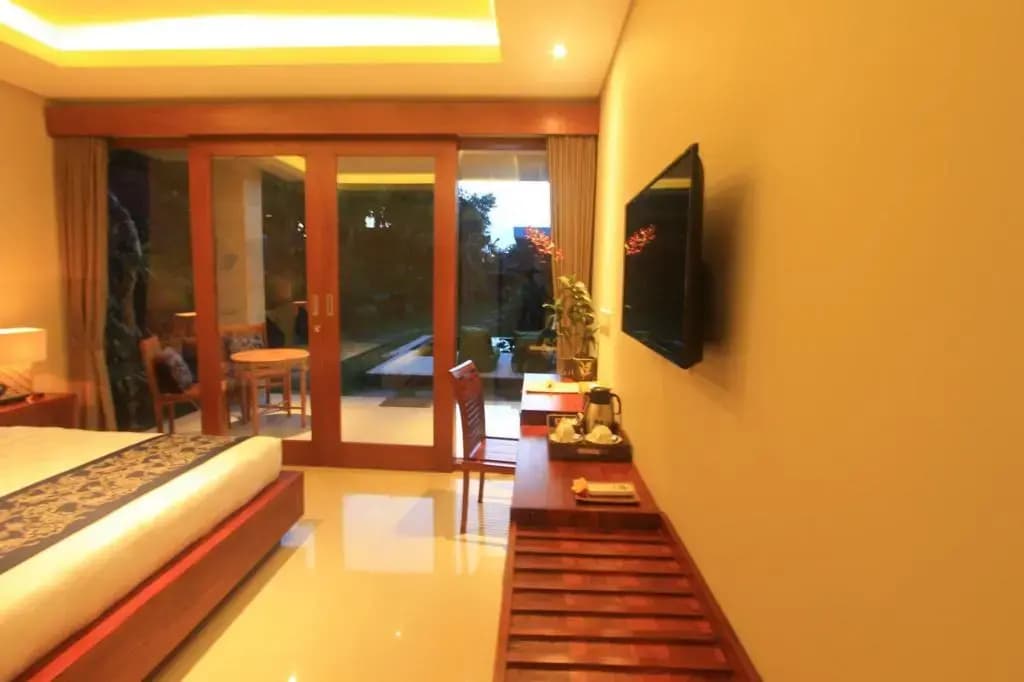 The Umari - photo 10