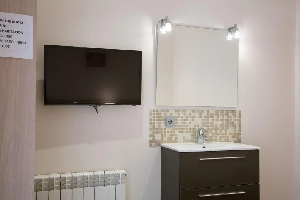 Hostal Excellence - photo 8