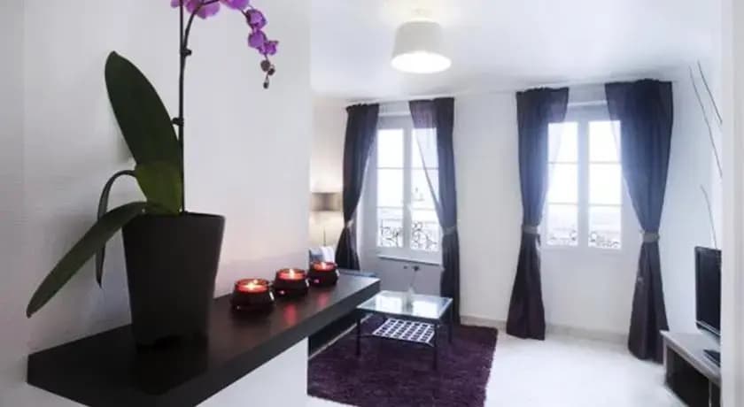 Parisian Apartment at the Foot of Montmartre - photo 4