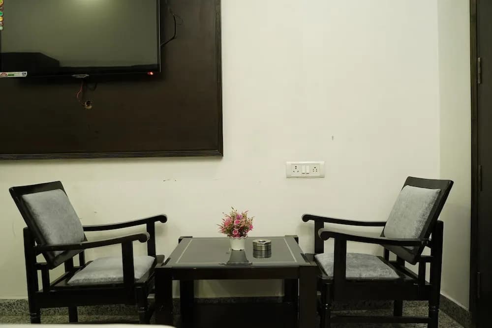 Hotel Anand Empire - photo 10