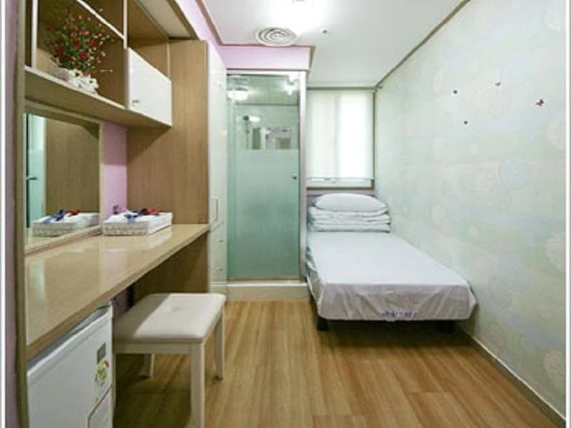 Vision Guesthouse - photo 7