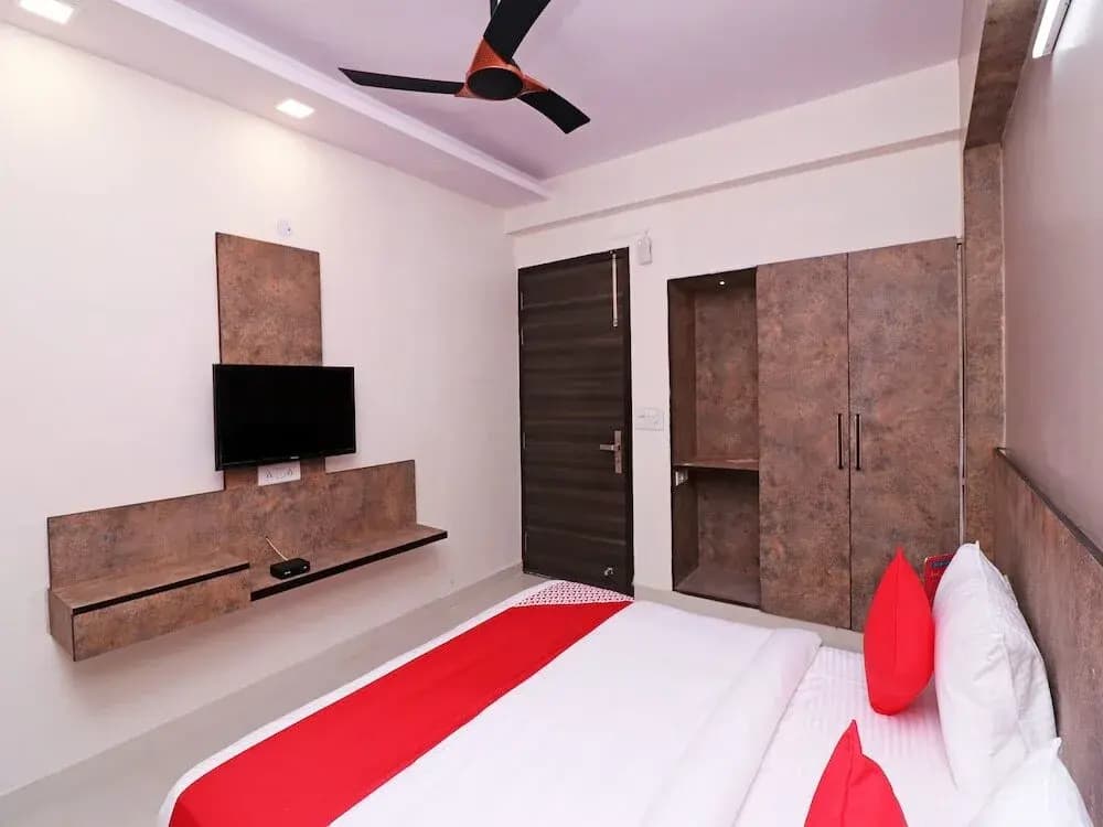 Collection O 74986 Hotel Sky Villas Near Palam Metro Station - photo 7