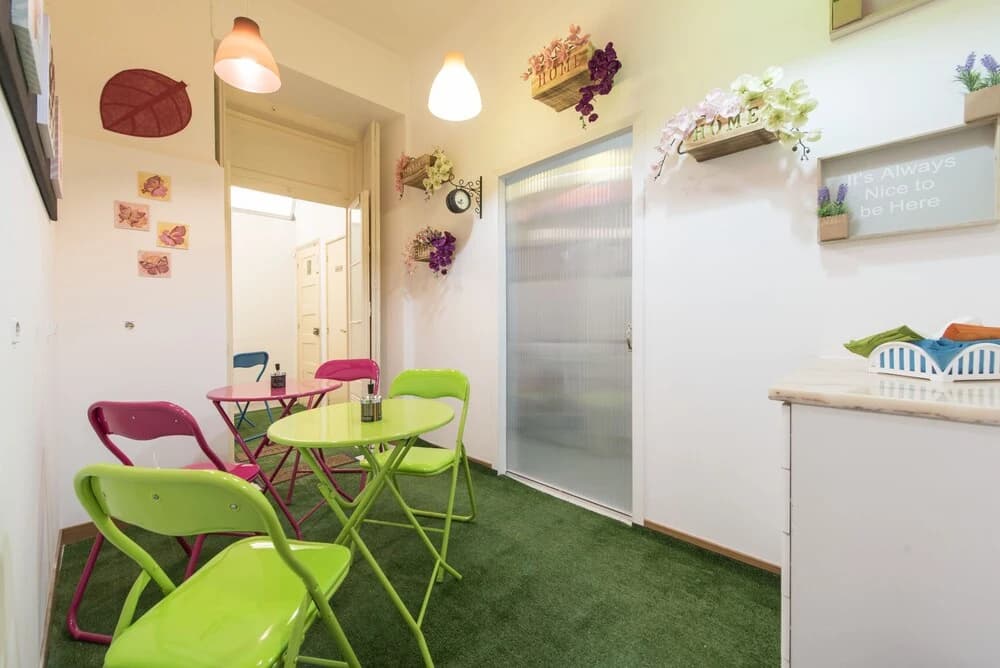 Guesthouse CharmInn - photo 7