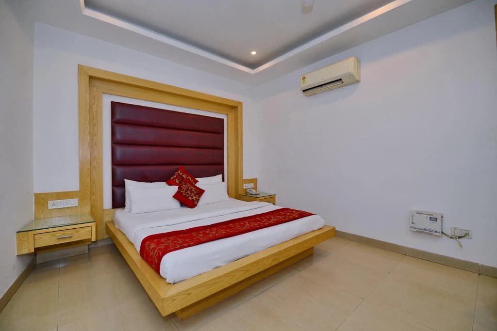 Hotel White Saffron - photo 3