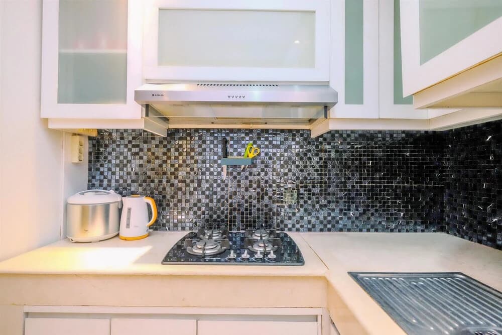 Elegant And Comfort 2Br Apartment At Fx Residence - photo 19