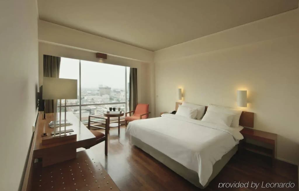 Mövenpick Hotel Jakarta City Centre - photo 5