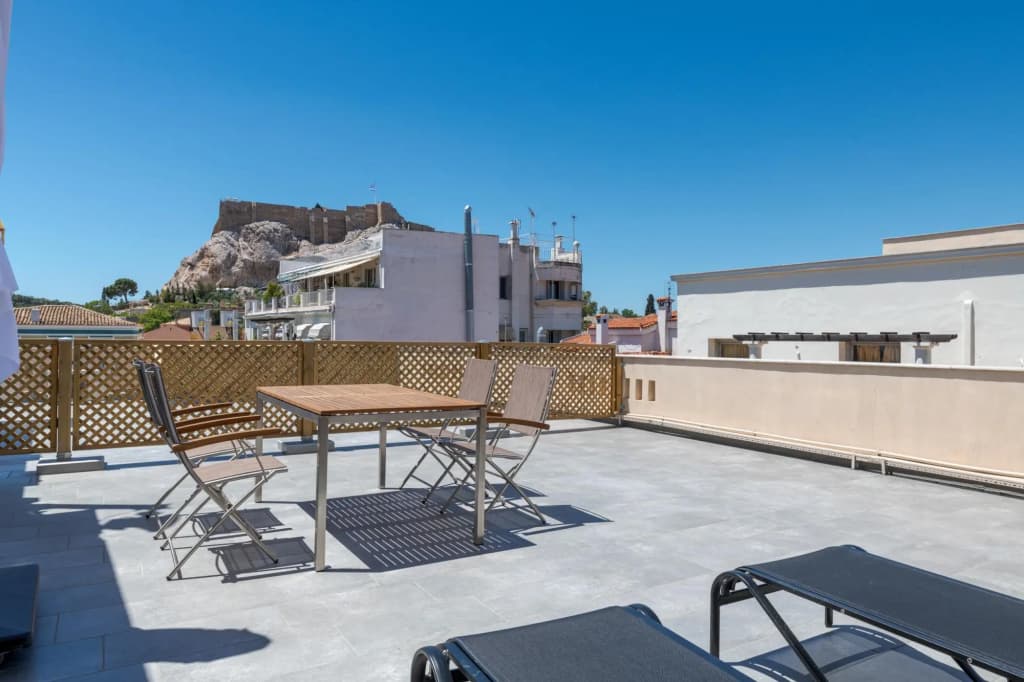 Downtown Cocoon With Roof Deck - photo 11