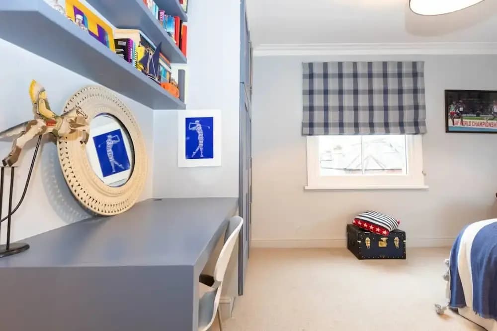 Gorgeous 4 Bedroom Family Home Next to Clapham Common - photo 13