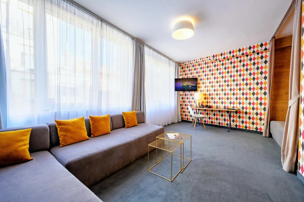Roombach Hotel Budapest Center - photo 32