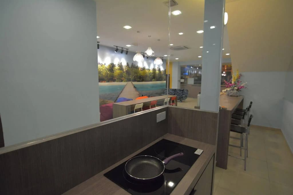 Sri Packers Hotel - KLIA - photo 18